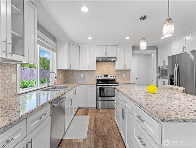 18004 NE 18th Street, Vancouver, WA 98684