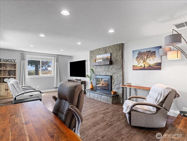 18004 NE 18th Street, Vancouver, WA 98684