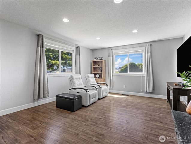 18004 NE 18th Street, Vancouver, WA 98684