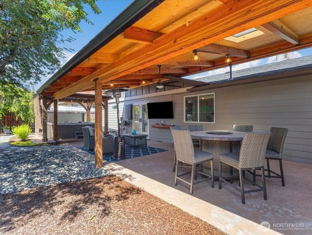 18004 NE 18th Street, Vancouver, WA 98684