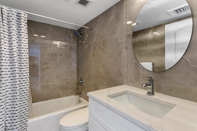 130 Lakeshore Drive 323, North Palm Beach, FL 33408