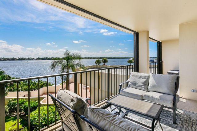 130 Lakeshore Drive 323, North Palm Beach, FL 33408