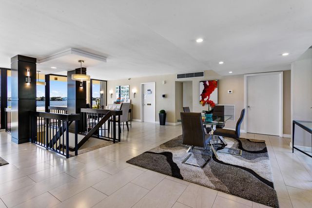 130 Lakeshore Drive 323, North Palm Beach, FL 33408