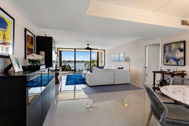 130 Lakeshore Drive 323, North Palm Beach, FL 33408