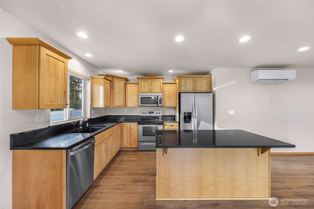 1989 Virginia Avenue, Coupeville, WA 98239