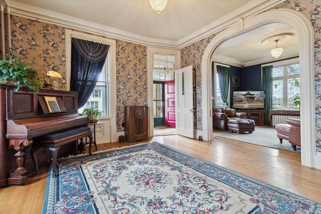 126 E Washington Street, Stoughton, WI 53589