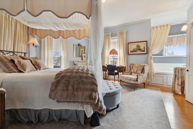 126 E Washington Street, Stoughton, WI 53589