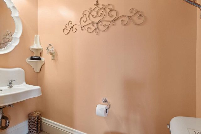 126 E Washington Street, Stoughton, WI 53589