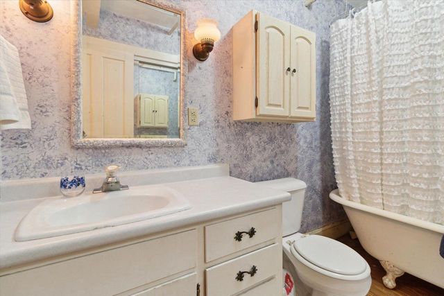 126 E Washington Street, Stoughton, WI 53589