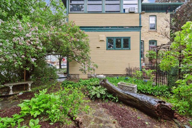 126 E Washington Street, Stoughton, WI 53589