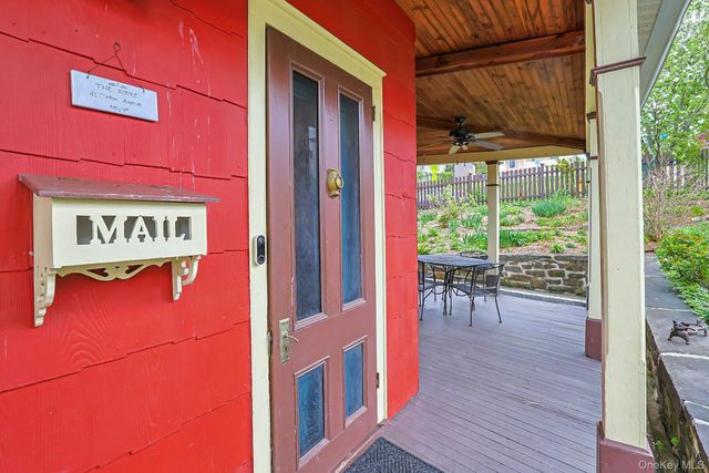 41 Clinton Avenue, Ossining, NY 10562