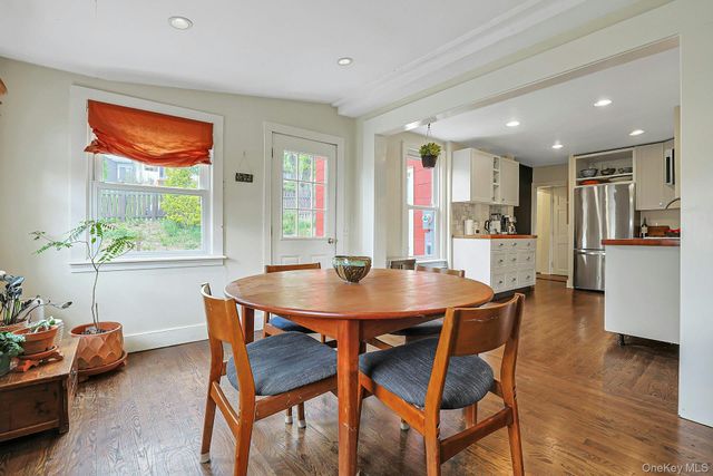 41 Clinton Avenue, Ossining, NY 10562