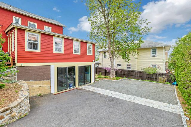 41 Clinton Avenue, Ossining, NY 10562