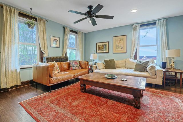 41 Clinton Avenue, Ossining, NY 10562