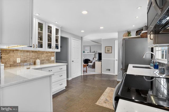 12709 BRADWELL RD, Herndon, VA 20171