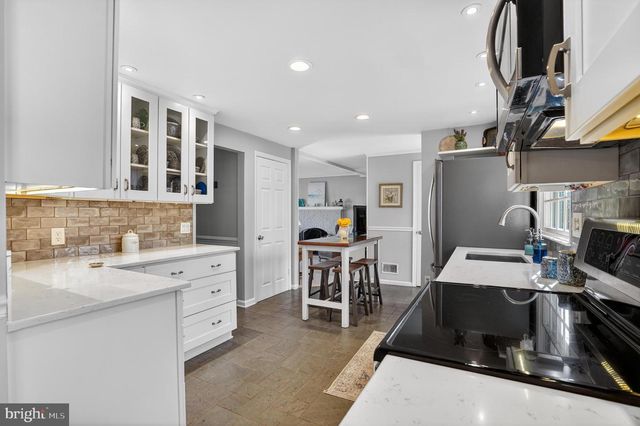 12709 BRADWELL RD, Herndon, VA 20171