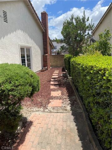 22441 Atomo, Mission Viejo, CA 92691