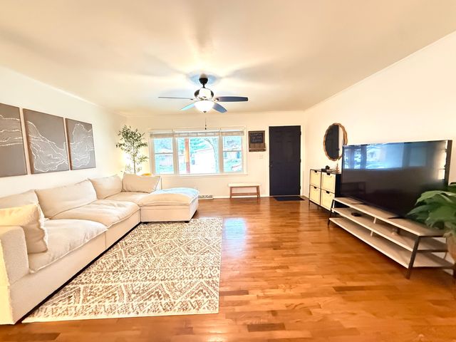 400 S Orchard Drive, Carbondale, IL 62901