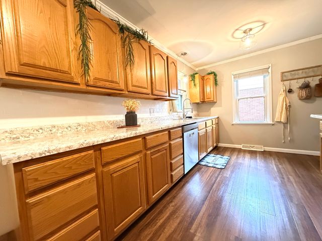 400 S Orchard Drive, Carbondale, IL 62901