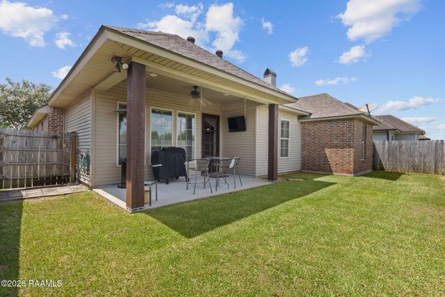 304 Overbrook Drive, Broussard, LA 70518