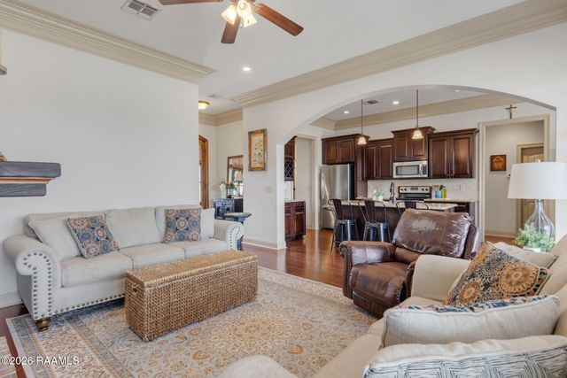 304 Overbrook Drive, Broussard, LA 70518