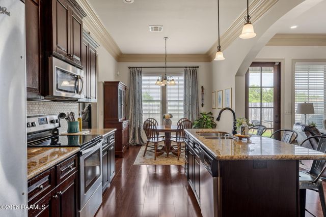 304 Overbrook Drive, Broussard, LA 70518