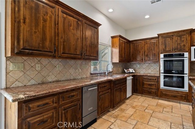 2112 Branch Creek, Bakersfield, CA 93312