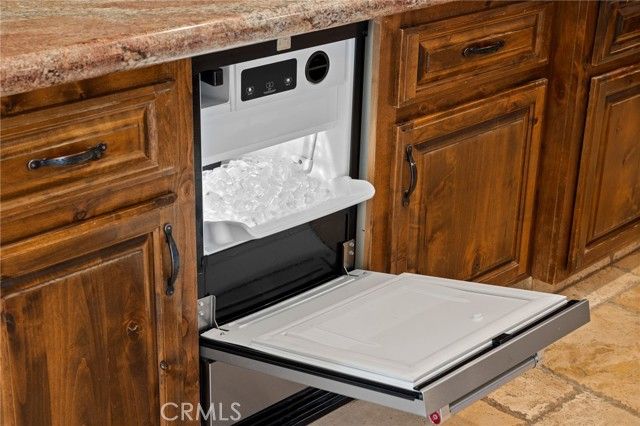 2112 Branch Creek, Bakersfield, CA 93312