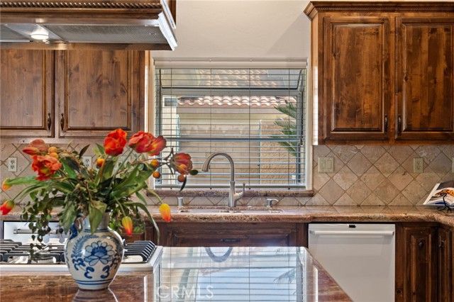 2112 Branch Creek, Bakersfield, CA 93312