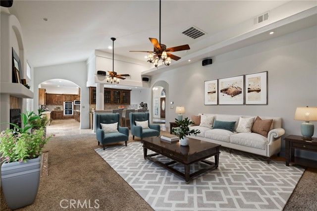 2112 Branch Creek, Bakersfield, CA 93312