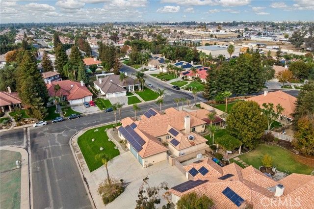 2112 Branch Creek, Bakersfield, CA 93312