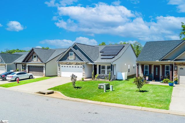 619 Spartan Commodor Lane, Inman, SC 29349
