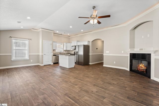 619 Spartan Commodor Lane, Inman, SC 29349