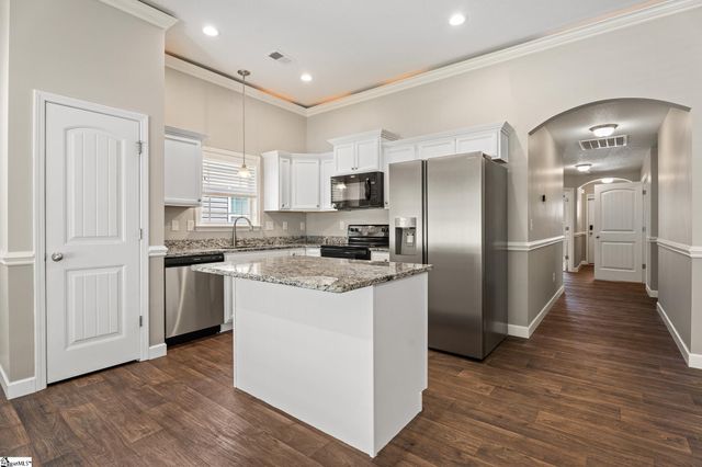 619 Spartan Commodor Lane, Inman, SC 29349