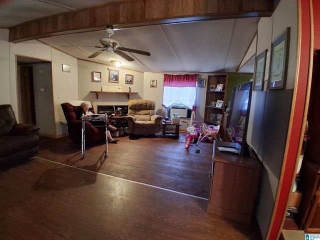 7963 COUNTY ROAD 59, Roanoke, AL 36274