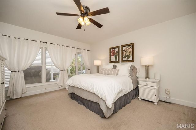 7 Kingston Manor Drive, Ladue, MO 63124