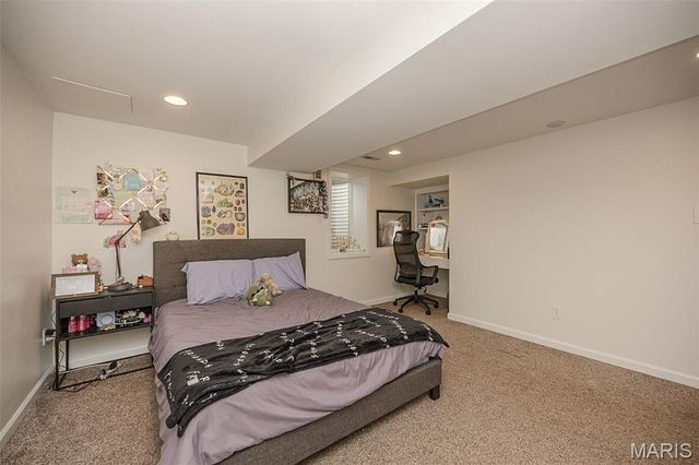 7 Kingston Manor Drive, Ladue, MO 63124
