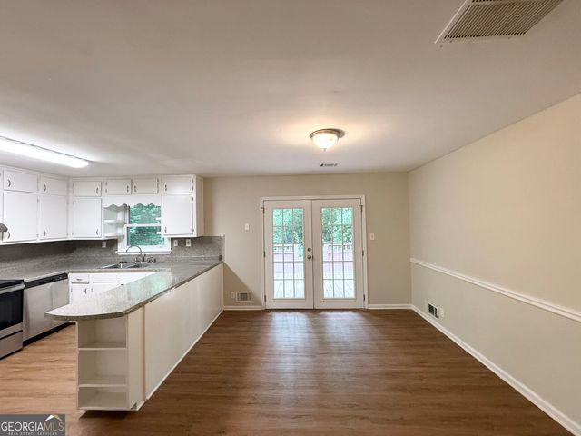 5136 Cornwallis Court, Stone Mountain, GA 30088