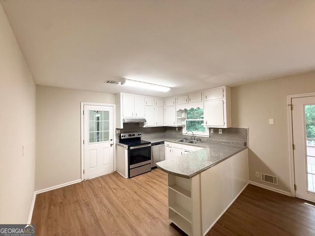 5136 Cornwallis Court, Stone Mountain, GA 30088