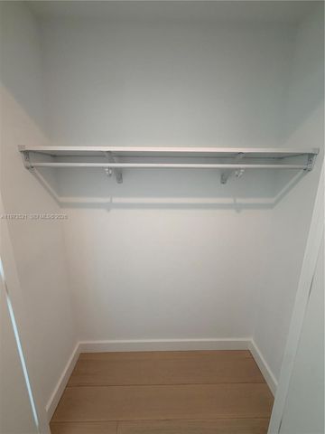 9201 E Bay Harbor Dr 303, Bay Harbor Islands, FL 33154