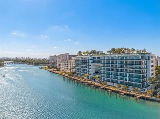 9201 E Bay Harbor Dr 303, Bay Harbor Islands, FL 33154