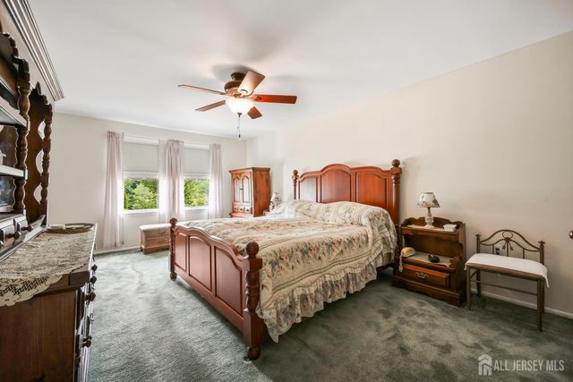 13 Regent Drive, Monroe, NJ 08831