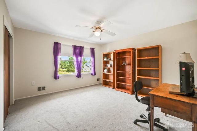 13 Regent Drive, Monroe, NJ 08831