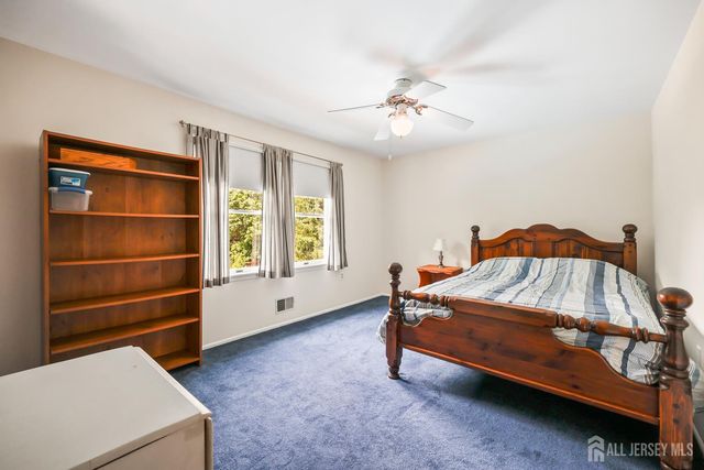 13 Regent Drive, Monroe, NJ 08831