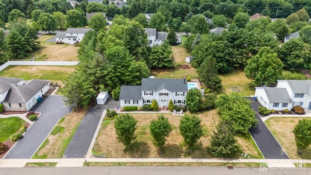 13 Regent Drive, Monroe, NJ 08831