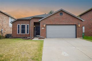 1305 Pine Ridge Road, Roanoke, TX 76262