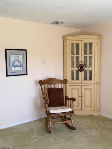 618 Fairway Dr, Union Twp., NJ 07083