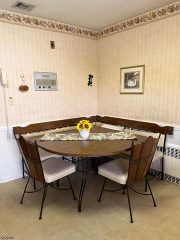 618 Fairway Dr, Union Twp., NJ 07083