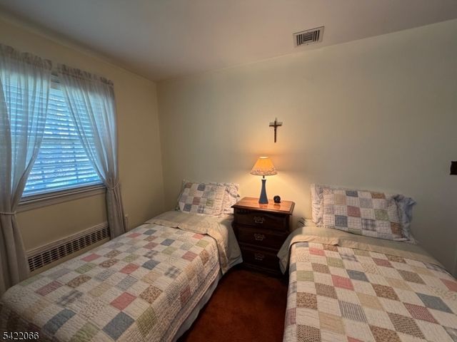 618 Fairway Dr, Union Twp., NJ 07083