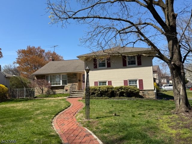 618 Fairway Dr, Union Twp., NJ 07083